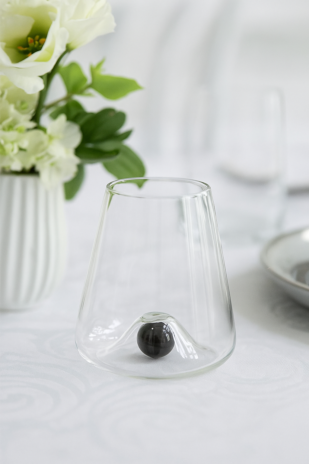 Ball Glass Black