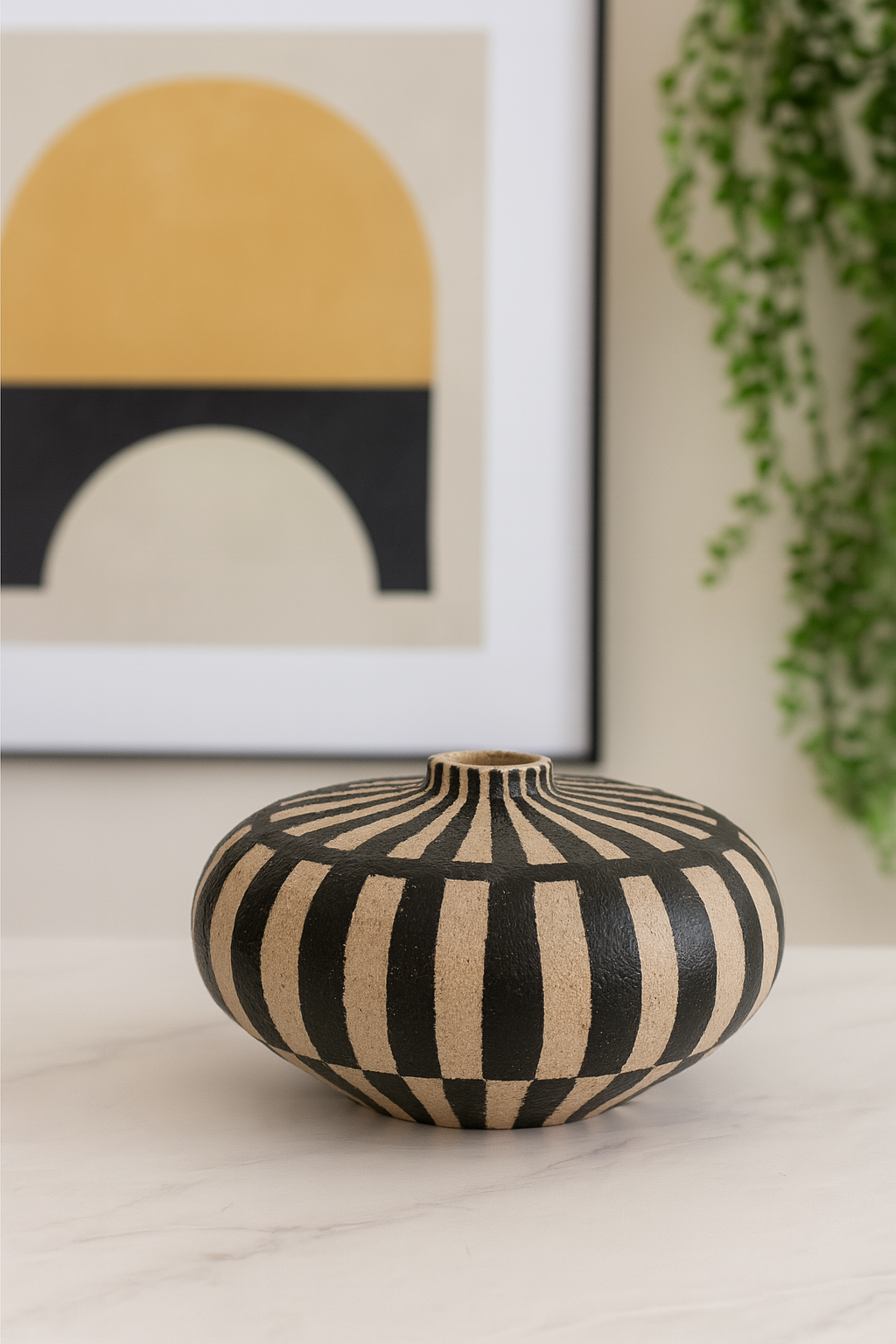 Aesthetic Vase Bajo